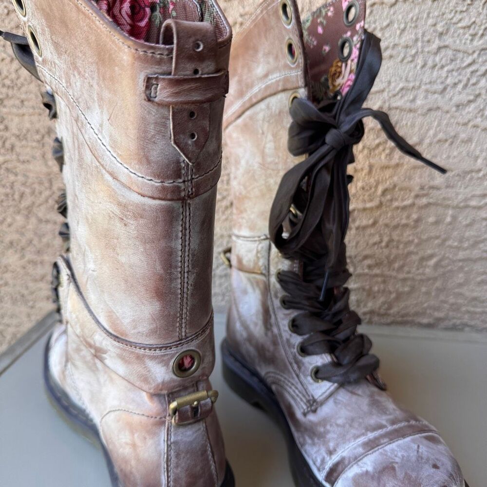 NEW Dr. Martens Triumph Boots Womens Sz 8 Brown Pink Floral Foldover Tall Combat - Picture 13 of 16